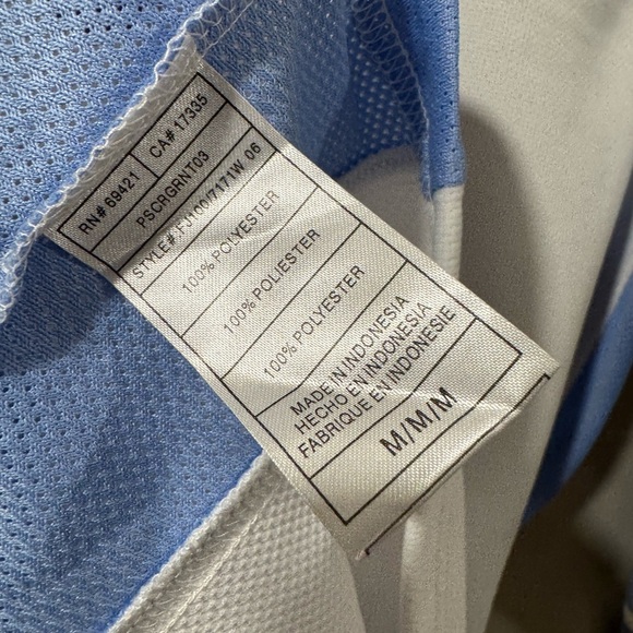 Toronto Maple Leafs Women’s NHL Hockey Jersey - Picture 6 of 8